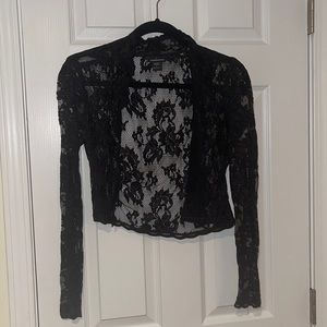 Mods International Black Lace Cropped Pullover Top